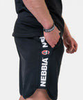 195_black_detail_01
