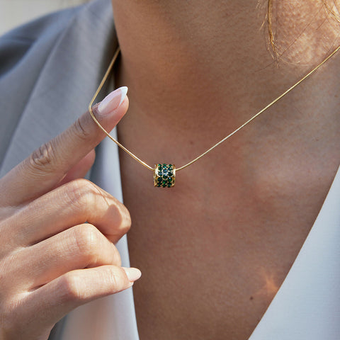 Crest – One-Bead Heart CZ Charm Necklace, 18K Gold Finish