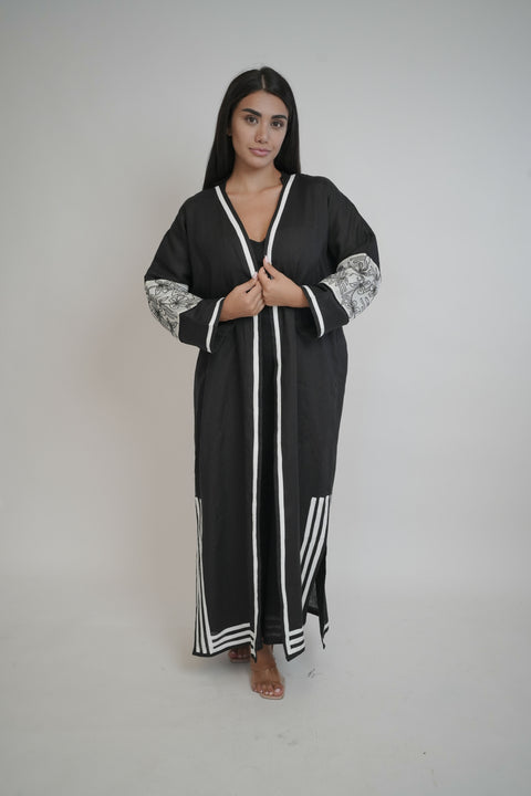 Aaliyah Black Shrug