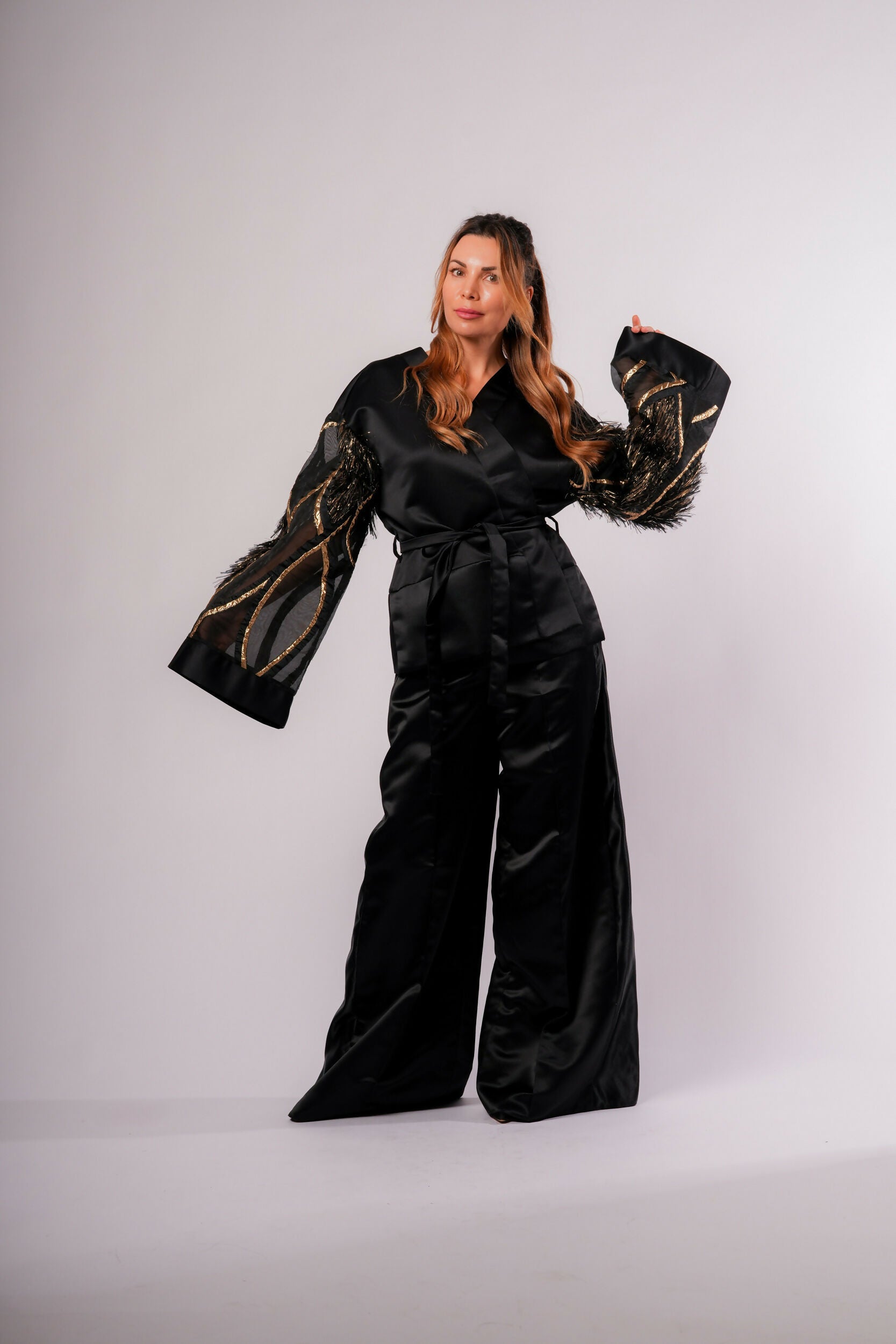 Black Short Kimono And Pants With Gold Glitter Fabric On The Sleeves
