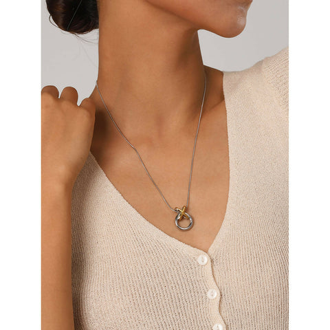 Amour XO Necklace