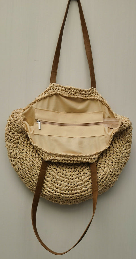 Seagrass bag with leather strap