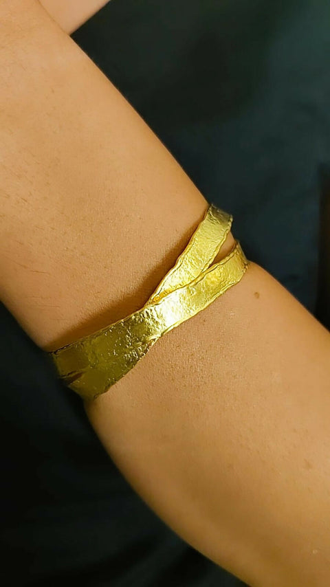 Crossover Cuff Bracelet Gold