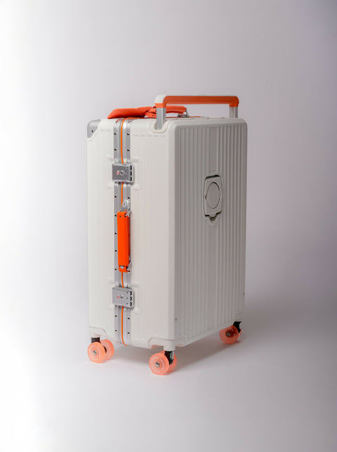 Hard-Shell Spinner Luggage LG24WTOR