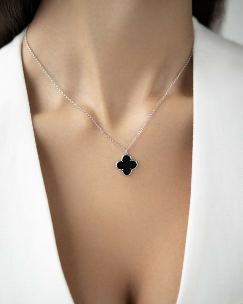 Clover necklace with black onyx