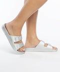 cacatoes_sandals_portées_baleia_silver