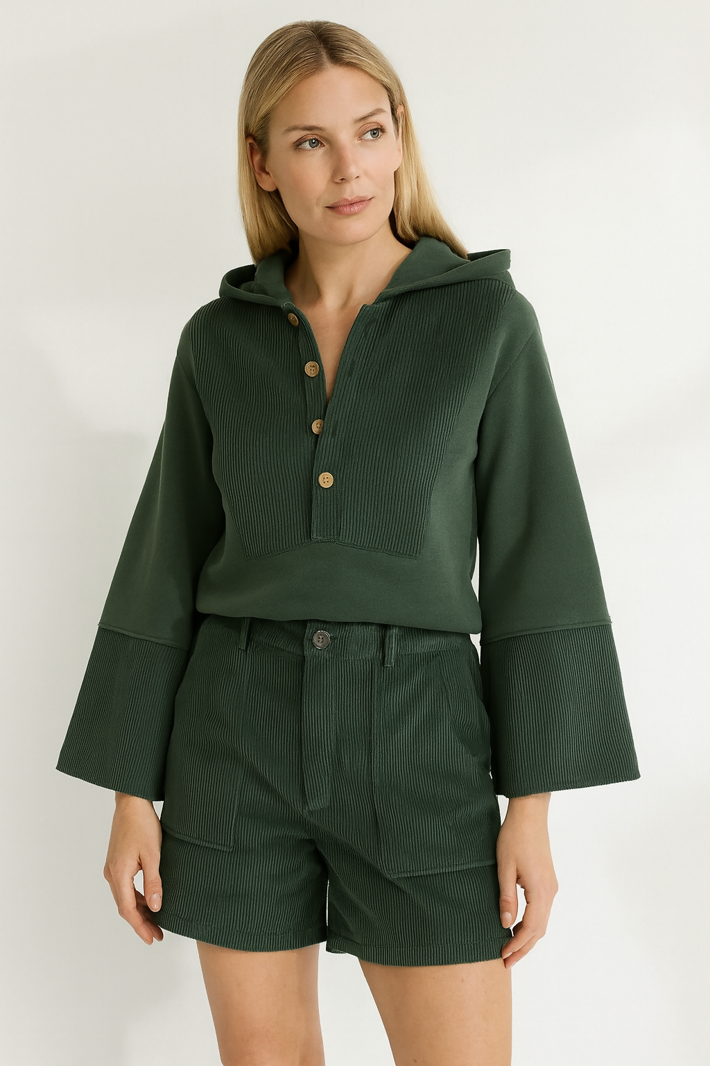 Ensemble Éclat Buttoned Up Hoodie