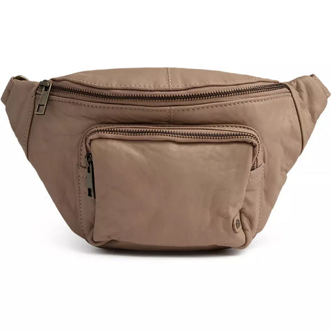 Classic_must-have_leather_bumbag-Bumbag-13396-168_Latte-2_1000x
