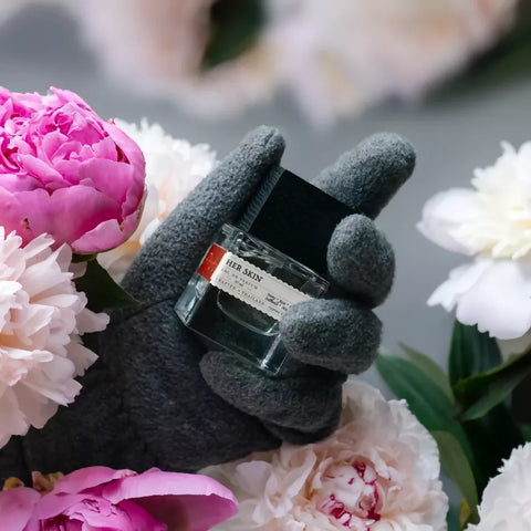 PERFUMERS JOURNEY HER SKIN