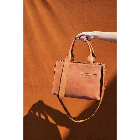 NATURAL LEATHER HANDBAG "MAR"