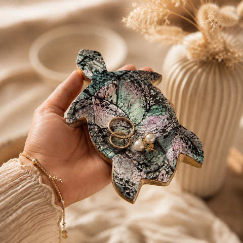 TURTLE SHELL INLAYSoap Dish