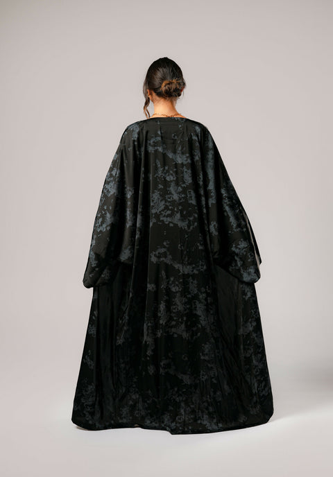 Elegant Abaya -A wide and luxurious abaya - characterized by its elegant embroidery