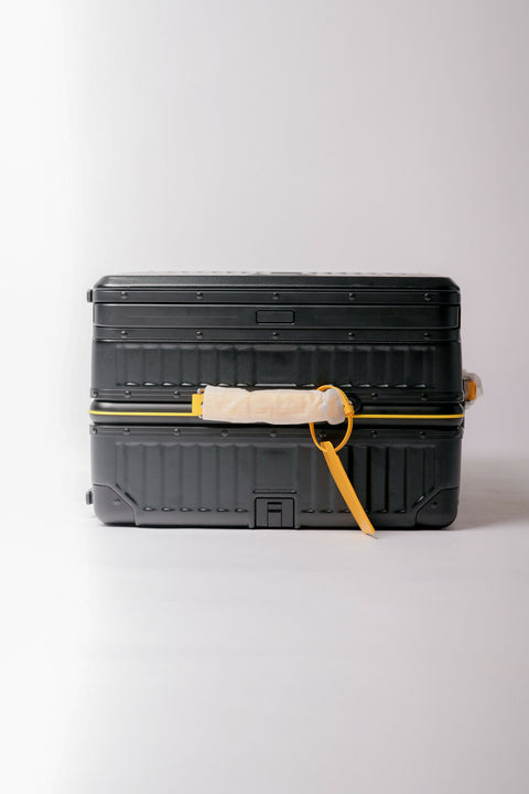 Hard-Shell Spinner Luggage LG24BLYL