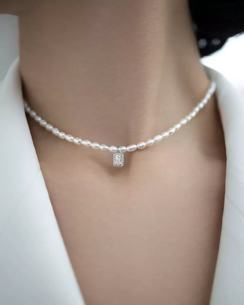 Necklace With Micropearl And Pendant Element