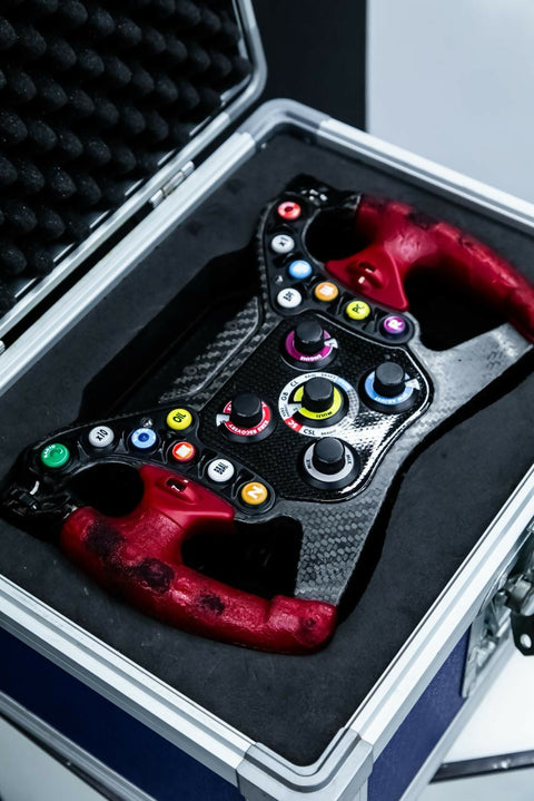 Daniel Ricciardo F1 Steering Wheel – Abu Dhabi GP 2013 (Red Bull)