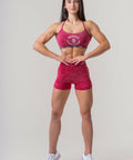 washed-open-back-sports-bra-legacy_779_red_washed-high-waisted-leggings-shorts-heritage_780_red_01