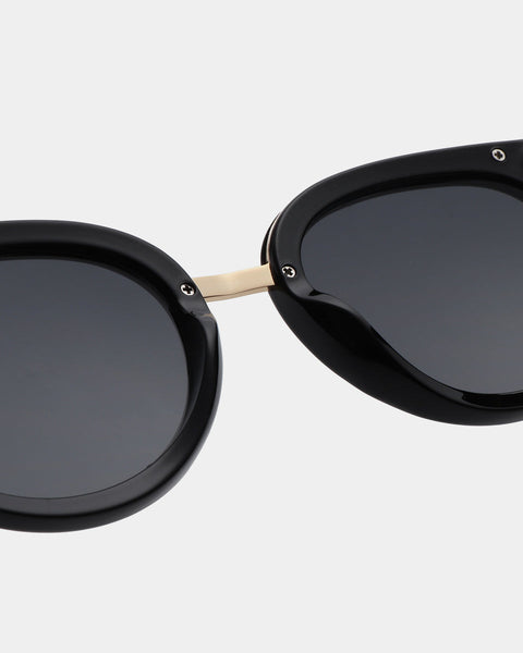 Jolie Black Sunglasses
