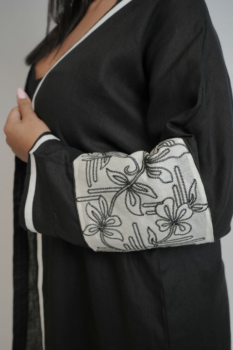 Aaliyah Black Shrug