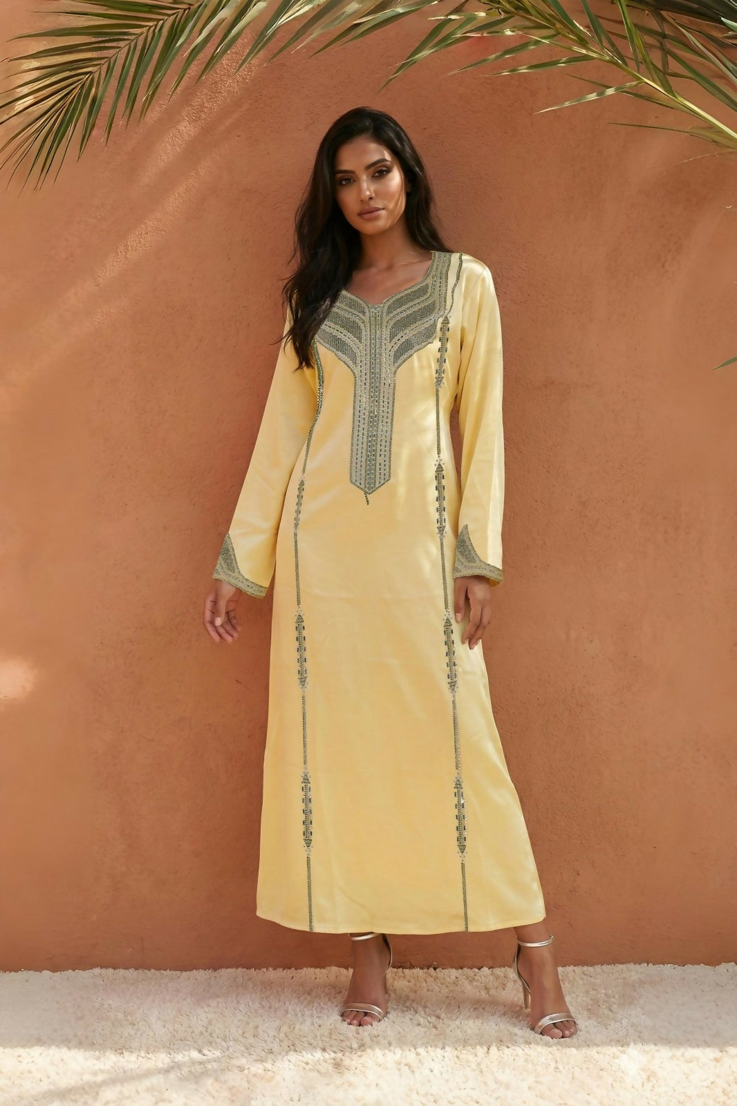 Elegant Makhwar, silky blend fabrics. With comfortable design ensures all-day comfort