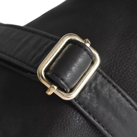 Small_leather_clutch_in_classic_design-Small_bag_Clutch-15472-099_Black_Nero_-4_1024x1024