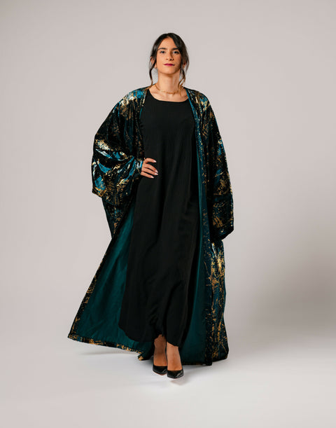 Bisht -Open Abaya -sprightly velvet with elegant and modern gold patterns -wide and luxurious abaya