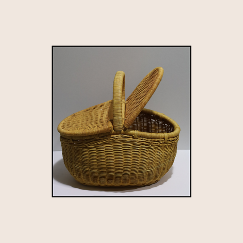 Susarts handwoven rattan basket with cover