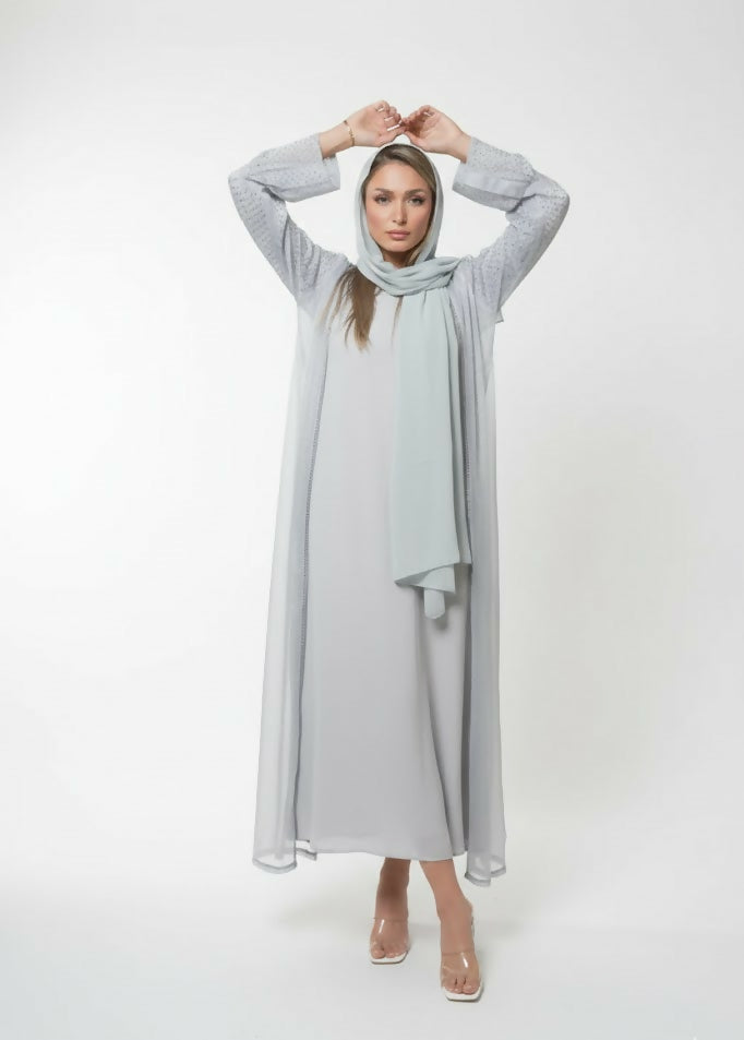 Modern women’s abaya consisting of three pieces decorated with scarf – Chiffon