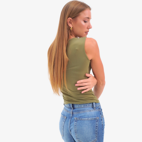 Emma - straight neckline top latte