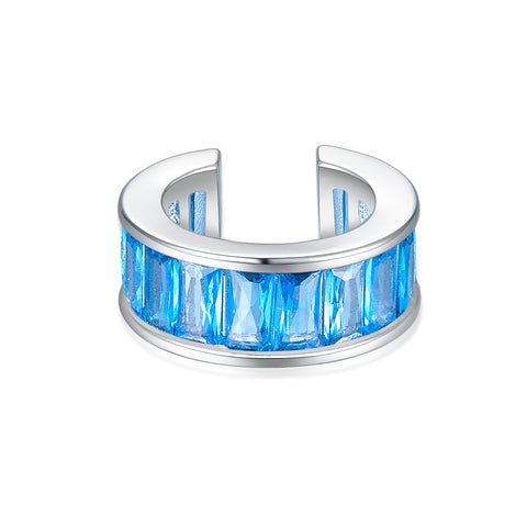 Cuff with blue stones in a baguette cut