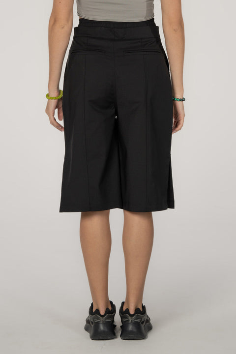 Black 3/4 Pants With Side Slits