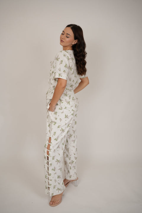 aster-floral-white-top