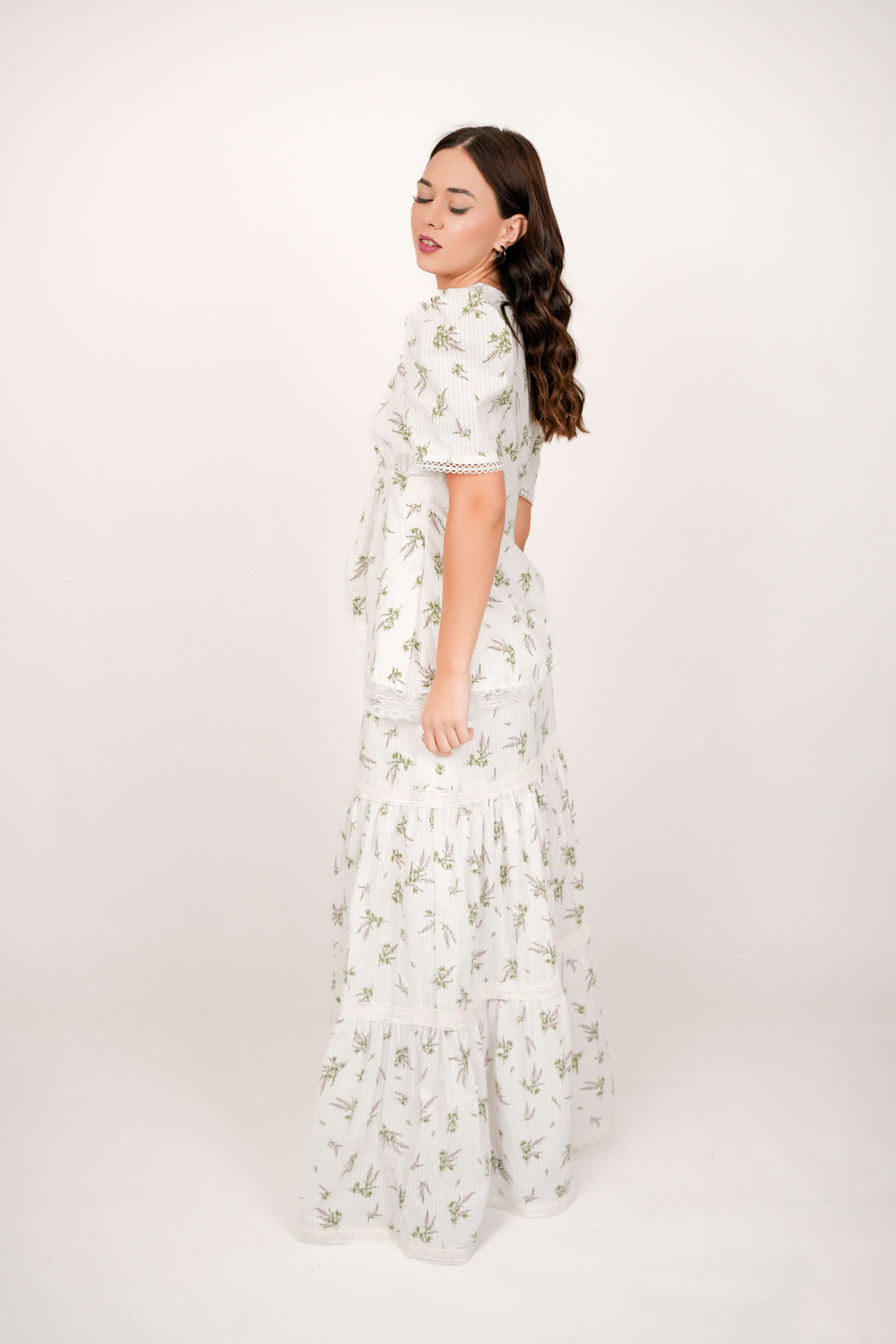 iris-white-floral-top