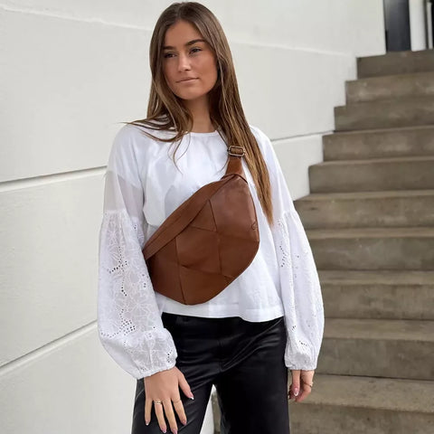 Exclusive_handwoven_bumbag-Bumbag-16440-294_Soft_Cognac-1_51434039-860e-4a11-b7f3-0b402ee919f7_1000x