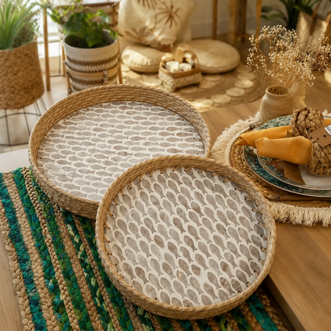 Rattan tray with fish mother of pearl (set of 2)
