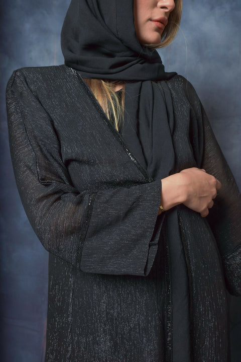 Modern women’s abaya consisting of three pieces decorated with scarf – Chiffon