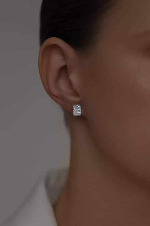 Earstuds With Radiant Cut High-Grade Cubic Zirconia