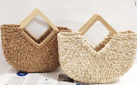 Straw tote bag with rattan handle