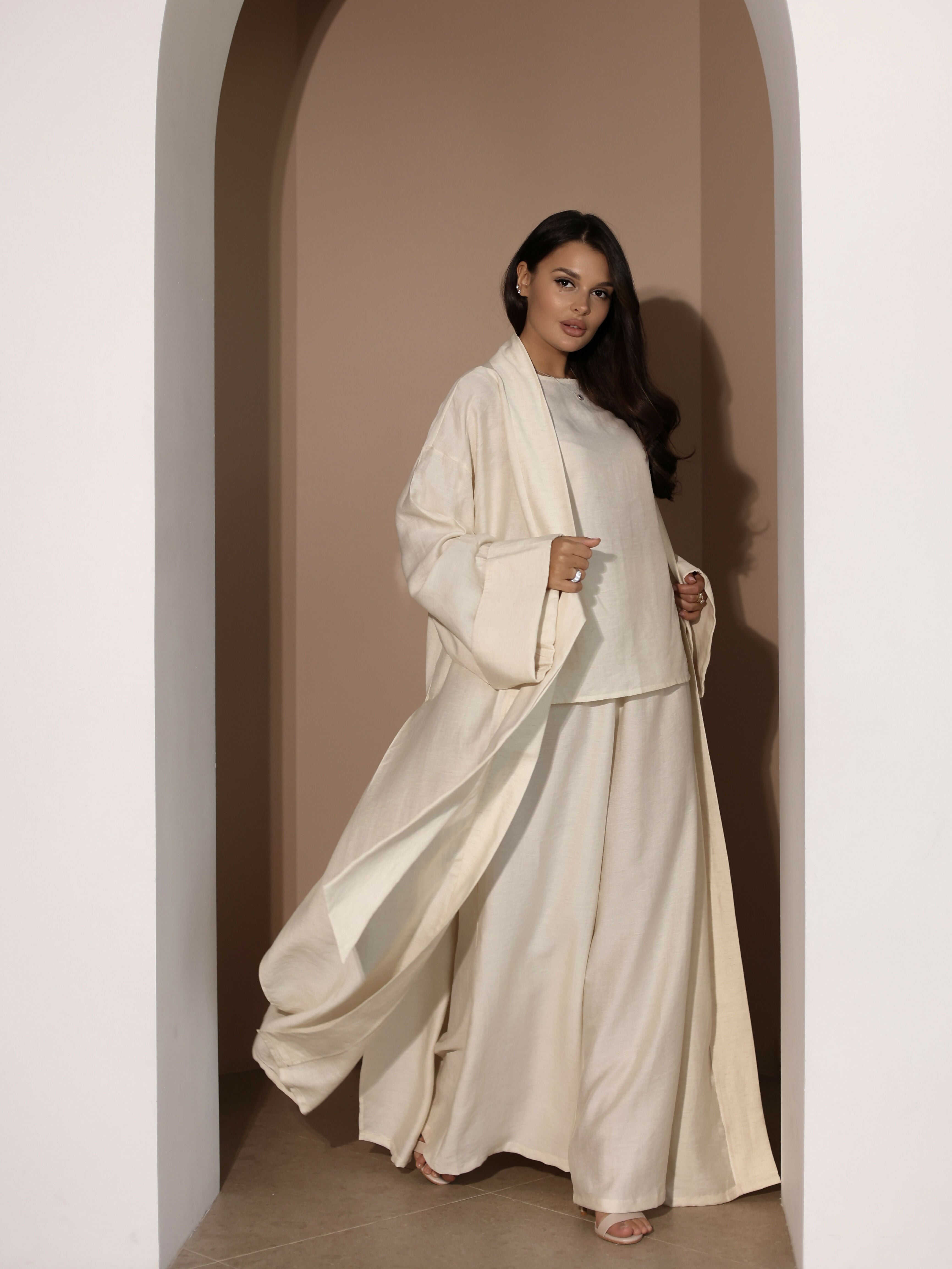 Abaya Kimono with a Scarf Beige