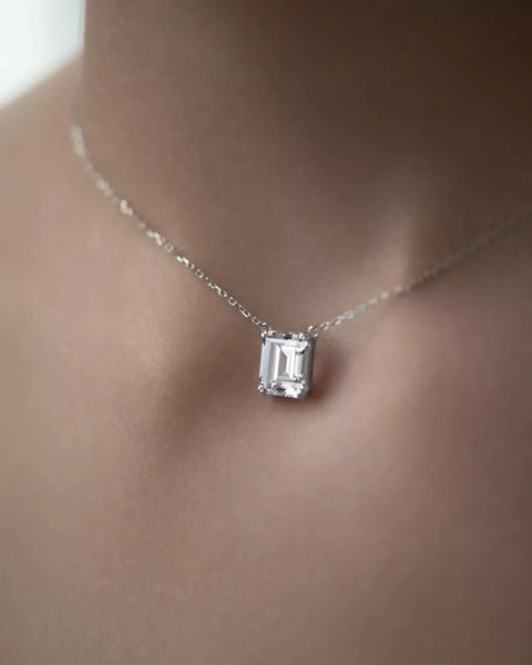 Necklace With A Stone In A Baguette Cut