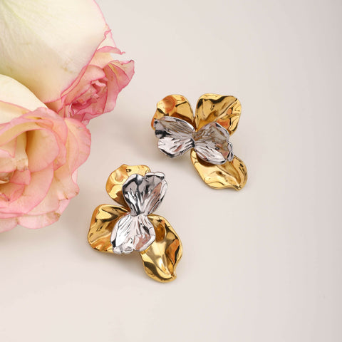 Wave Petal Earrings
