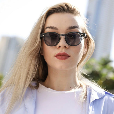 sunglasses-_0000_4_f05274a3-61ca-43d3-868d-18788a30e319_1800x1800