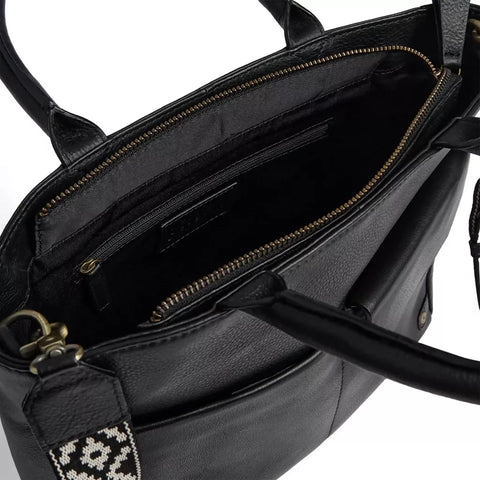 Stylish_shoulder_bag_with_adjustable_canvas_strap-Shoulderbag_Handbag-16426-099_Black_Nero_-3_1024x1024