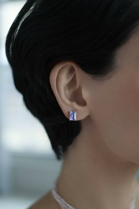 Lilac stud earrings in emerald cut