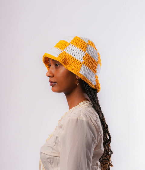 Golden grid bucket hat