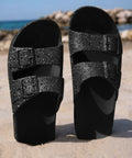 cacatoes_sandals_trancoso_black_beach