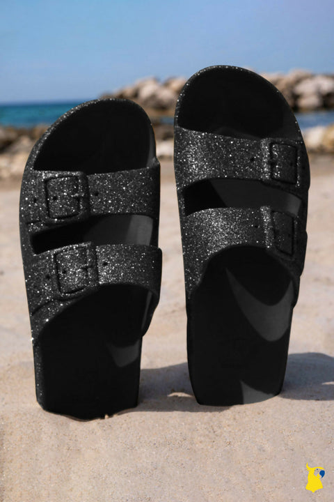 cacatoes_sandals_trancoso_black_beach