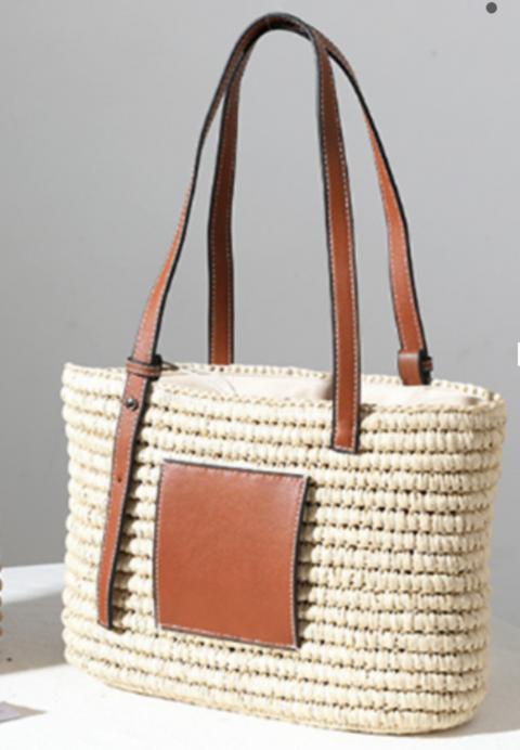 Seagrass bag with leather handle