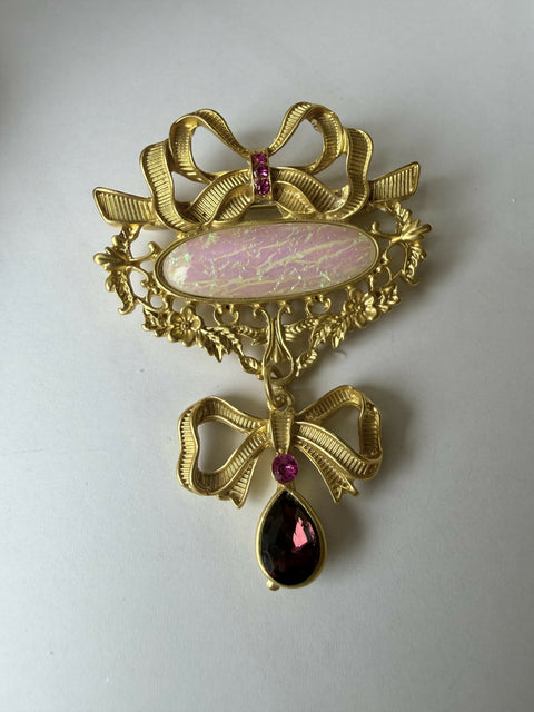 SCARLET BROOCH