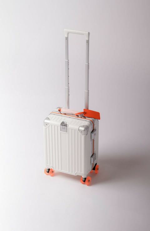 Hard-Shell Spinner Luggage LG14WTOR