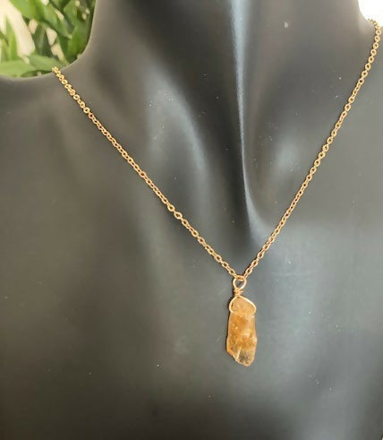 DARK GOLD CRYSTAL PENDANT